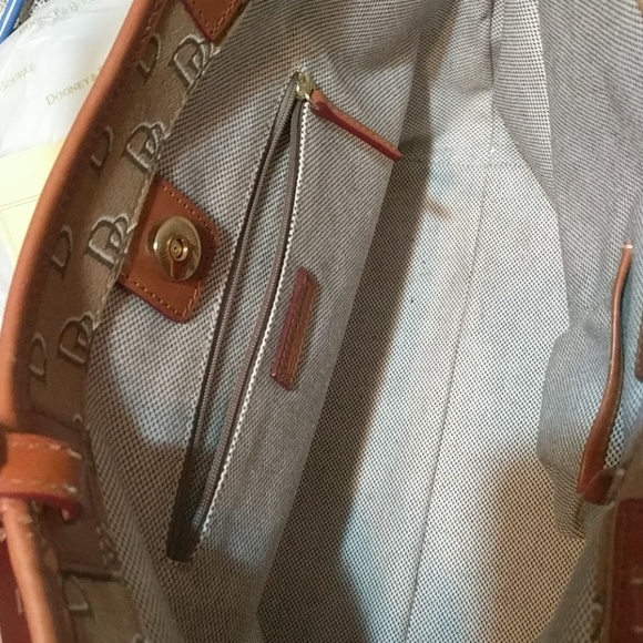 NWT Dooney & Bourke Handbag - Picture 6 of 8